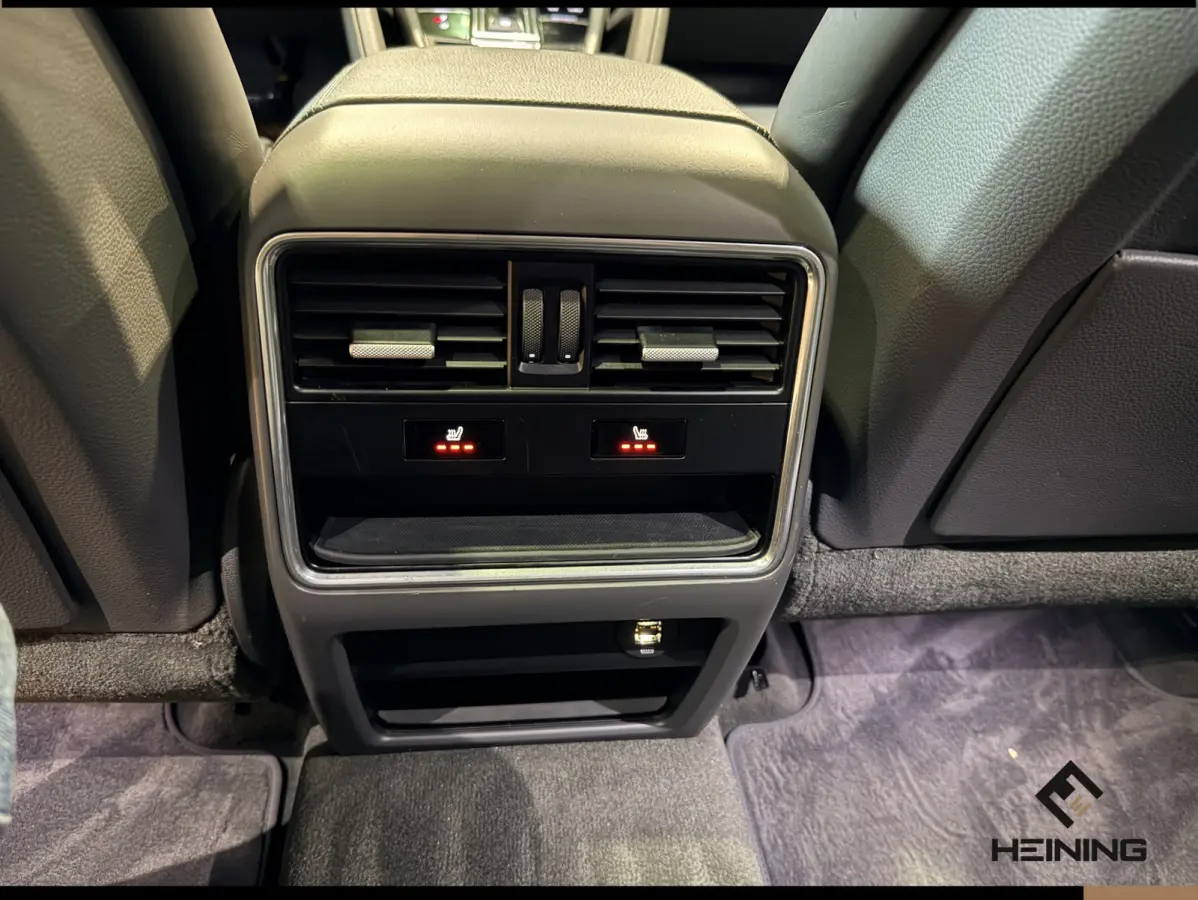 3.0 Apple-Carplay | Panoramadak | Trekhaak | Navigatie | Bose | Luchtvering
