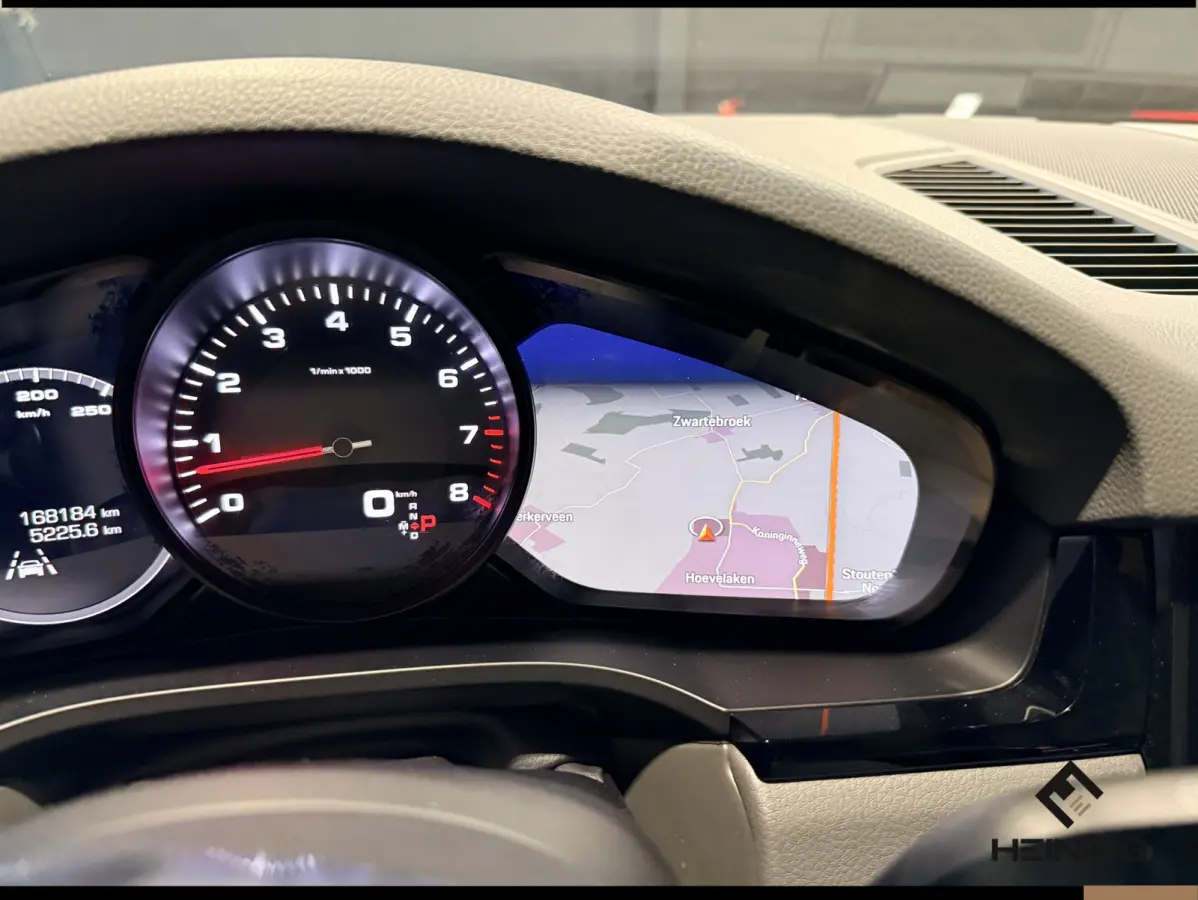 3.0 Apple-Carplay | Panoramadak | Trekhaak | Navigatie | Bose | Luchtvering