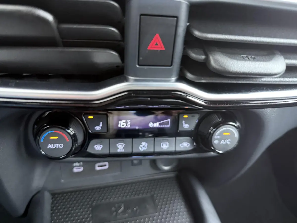 1.6 Hybrid Tekna | BOSE Audio | Lederen Bekl. | Stoel-, stuur- & Voorruitverw. |