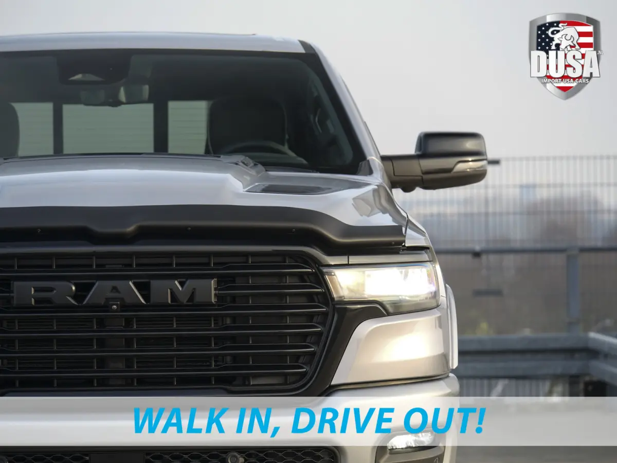 1500 | Laramie | Nigh | 3.0L I6 Hurricane | Crew Cab | 4X4 | Jason Cover | Passenger Display | Getoonde accessoires zijn verkrijgbaar tegen meerprijs
