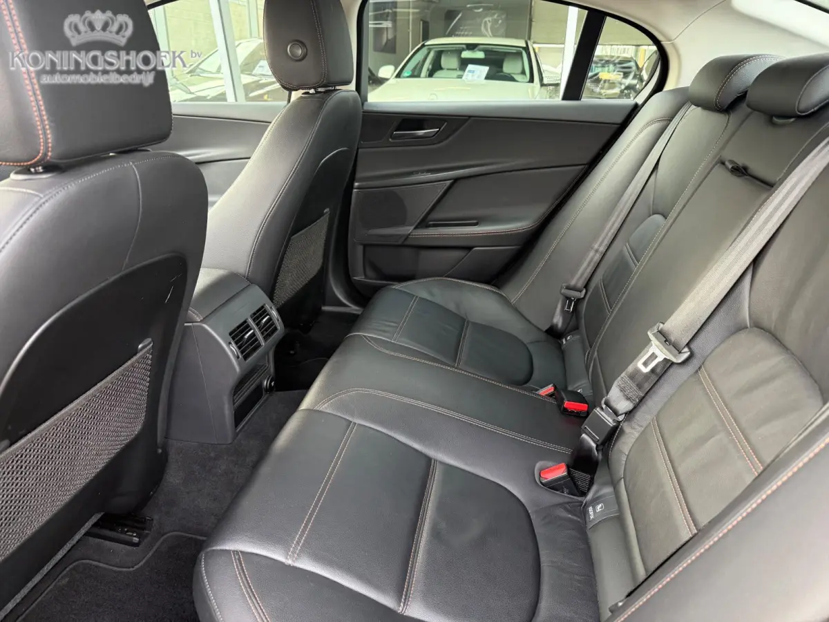 2.0t AWD Portfolio