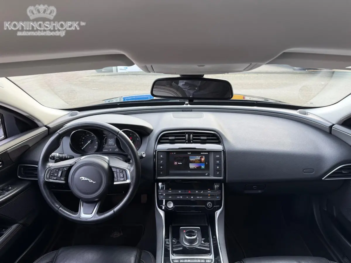 2.0t AWD Portfolio