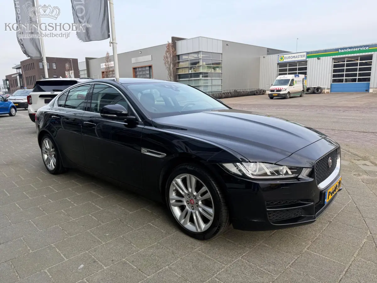 2.0t AWD Portfolio