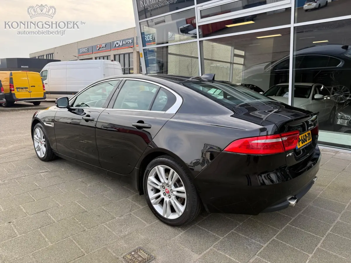 2.0t AWD Portfolio