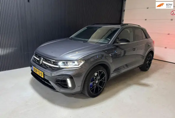 2.0 TSI 4Motion R 301pk Akra Pano