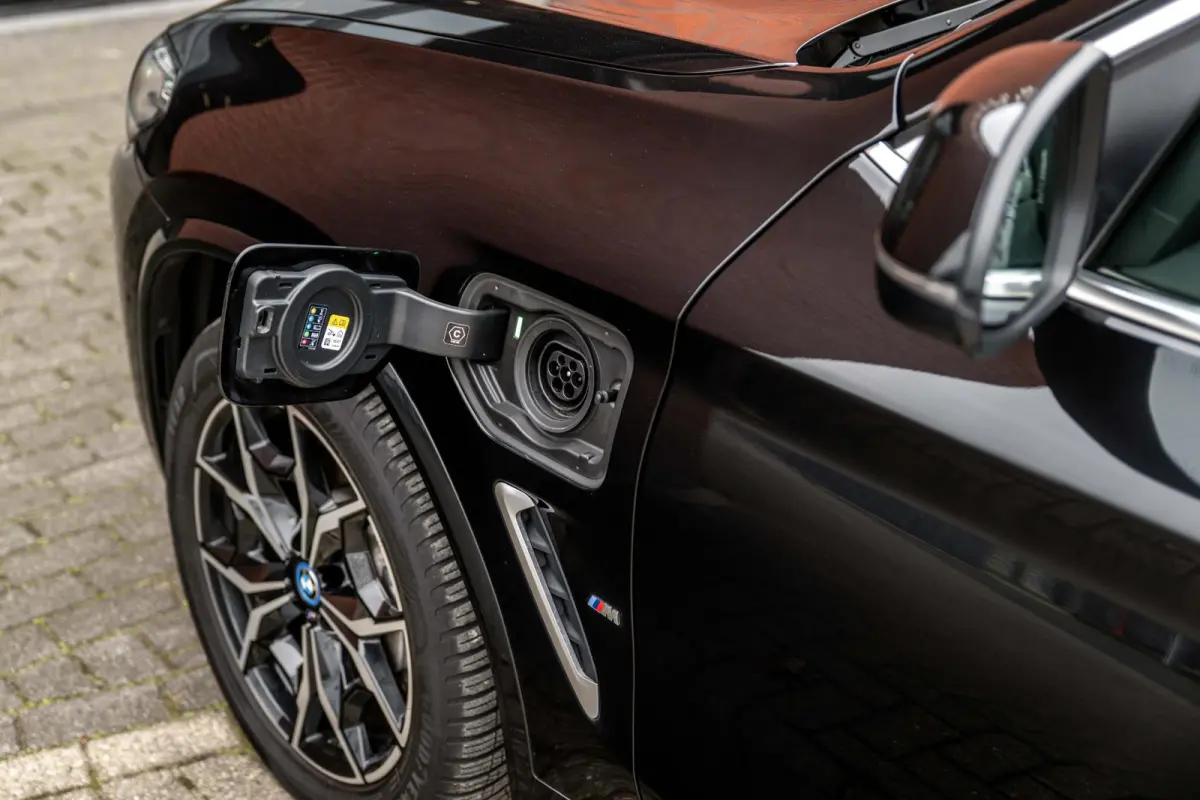 xDrive30e M-Sport ACC Panorama HuD Trekhaak Leder