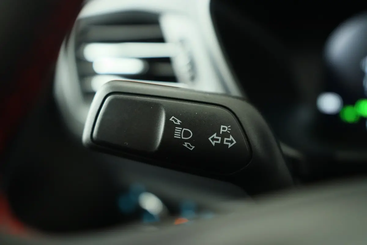 Plug-In Hybrid ST-Line Black Pack | Trekhaak Elek. Wegklapbaar | Elek. Panoramadak | Winter Pack | Driver Assistance Pack