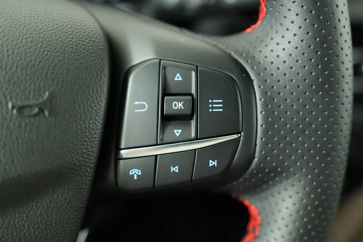 Plug-In Hybrid ST-Line Black Pack | Trekhaak Elek. Wegklapbaar | Elek. Panoramadak | Winter Pack | Driver Assistance Pack