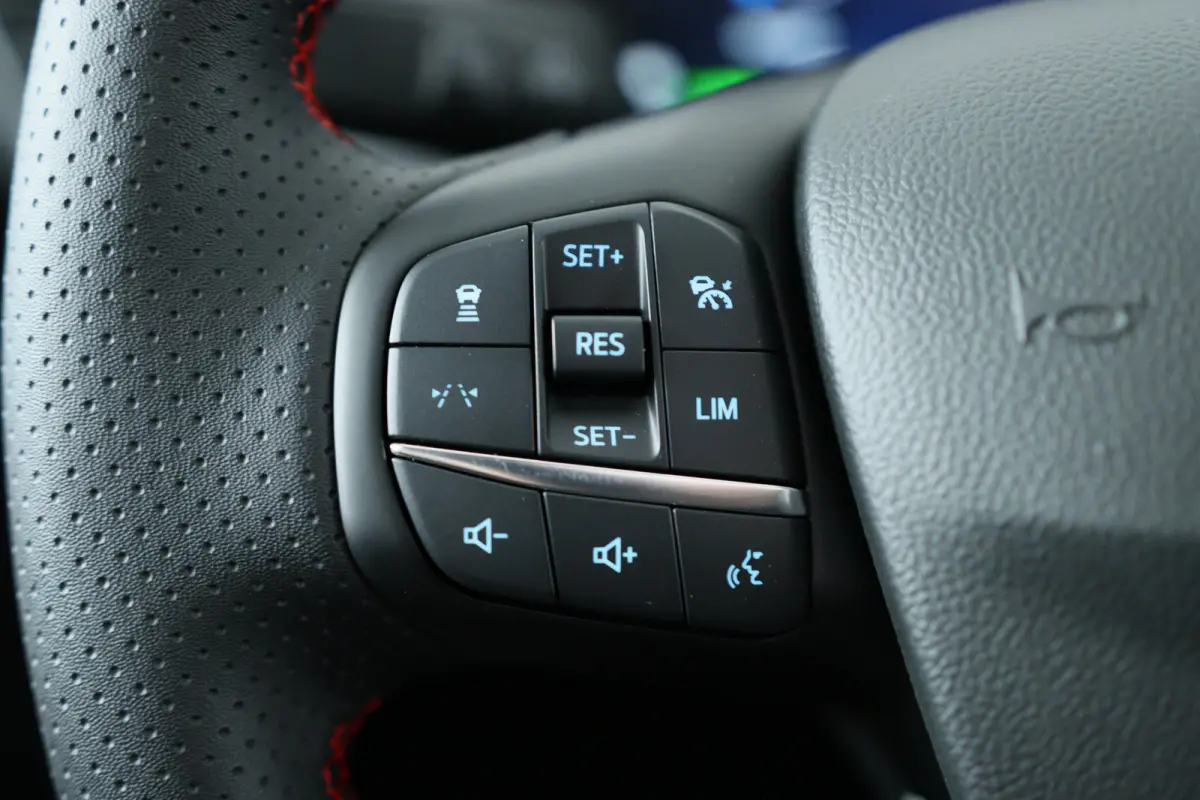 Plug-In Hybrid ST-Line Black Pack | Trekhaak Elek. Wegklapbaar | Elek. Panoramadak | Winter Pack | Driver Assistance Pack