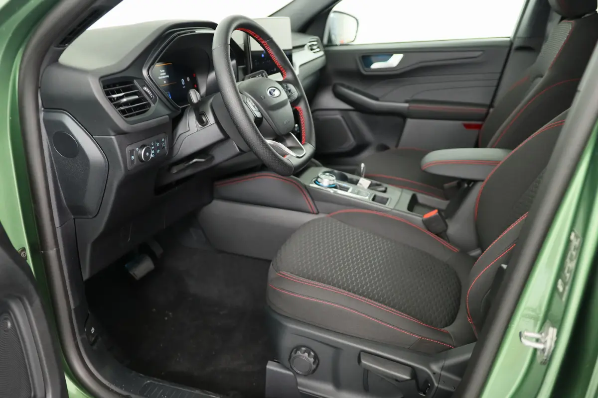 Plug-In Hybrid ST-Line Black Pack | Trekhaak Elek. Wegklapbaar | Elek. Panoramadak | Winter Pack | Driver Assistance Pack