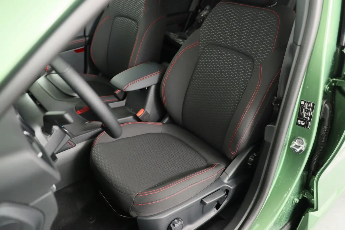 Plug-In Hybrid ST-Line Black Pack | Trekhaak Elek. Wegklapbaar | Elek. Panoramadak | Winter Pack | Driver Assistance Pack