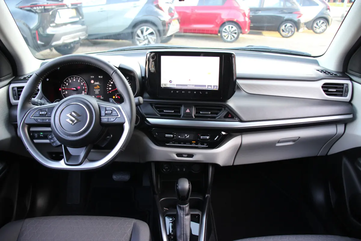 1.2 Style Hybrid Automaat | € 2.200,- korting! | NIEUW | Direct leverbaar! |