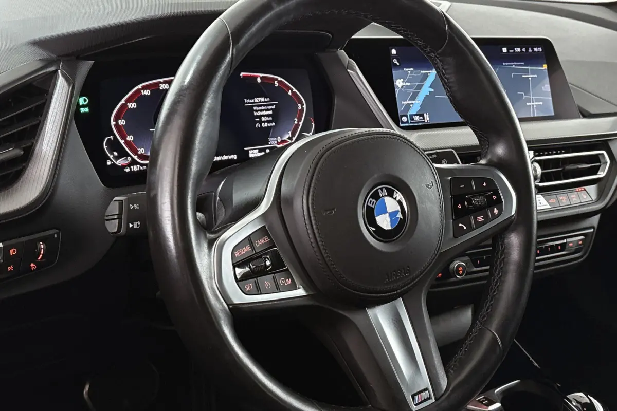 120i Business Edition Automaat M Sport Stoelverwarming Navi