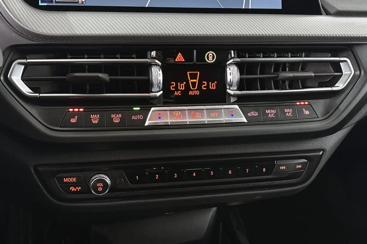 120i Business Edition Automaat M Sport Stoelverwarming Navi