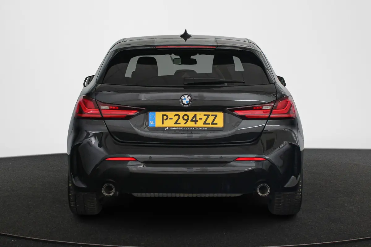 120i Business Edition Automaat M Sport Stoelverwarming Navi
