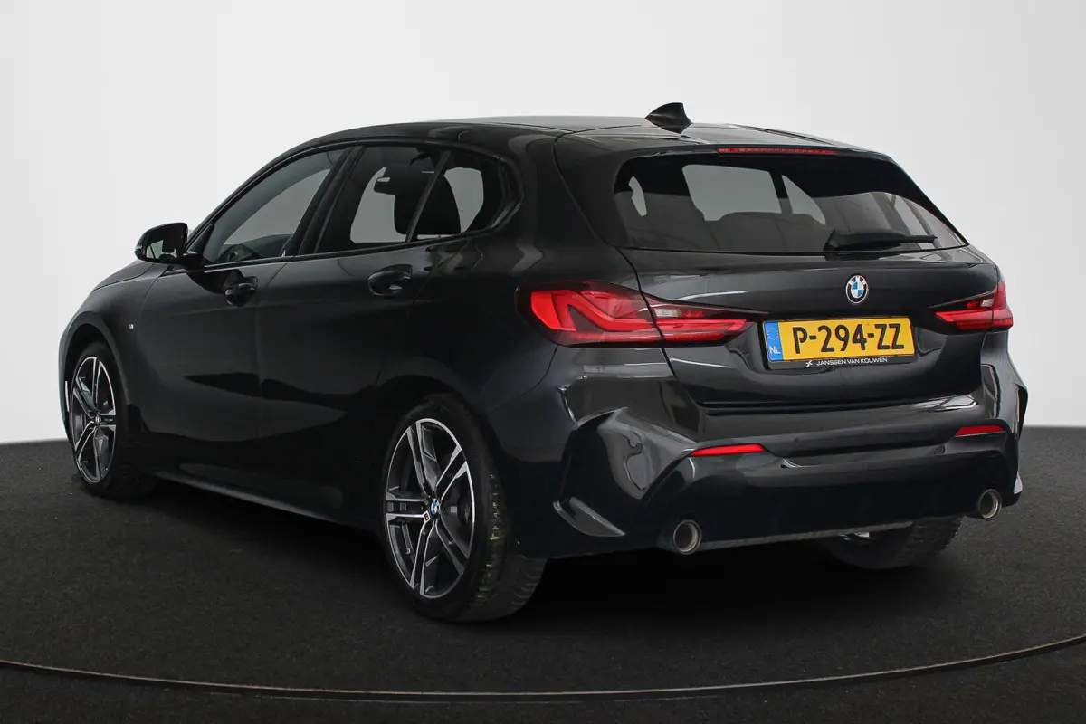 120i Business Edition Automaat M Sport Stoelverwarming Navi