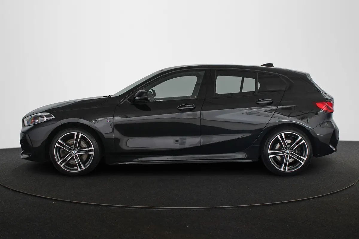 120i Business Edition Automaat M Sport Stoelverwarming Navi