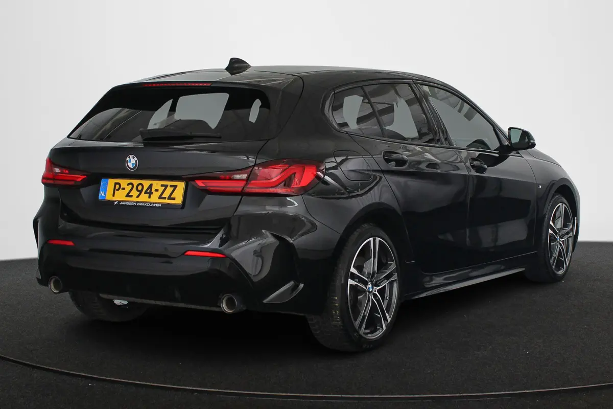 120i Business Edition Automaat M Sport Stoelverwarming Navi