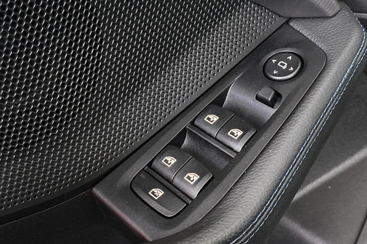120i Business Edition Automaat M Sport Stoelverwarming Navi
