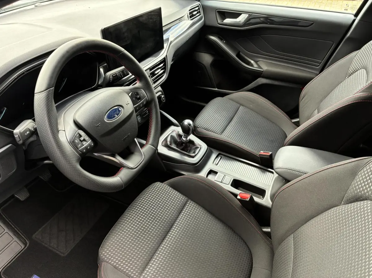 1.0 EcoBoost 125 PK Hybrid ST Line | CARPLAY | NAVI | 32000 KM!!!