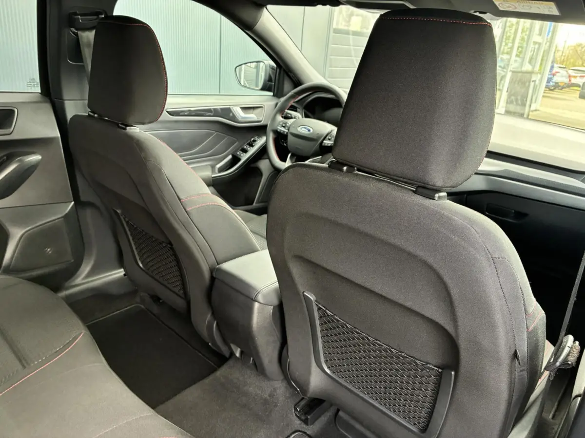 1.0 EcoBoost 125 PK Hybrid ST Line | CARPLAY | NAVI | 32000 KM!!!