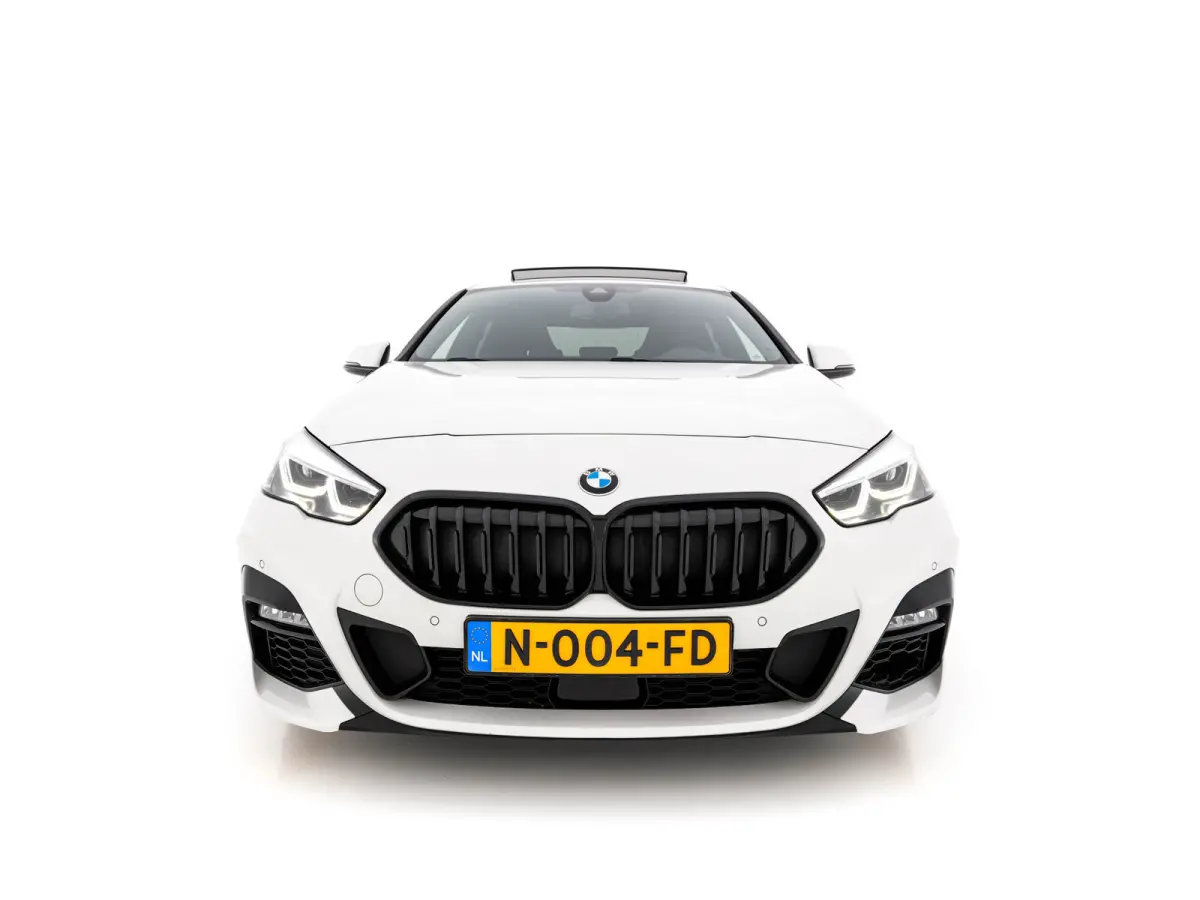 220i M-Sport-Styling Business Edition (INCL-BTW) Aut. *PANO | MICROFIBRE-SPORTSEATS | FULL-LED | DIGI-COCKPIT | CAMERA | NAVI-FULLMAP | HIFI-SOUND | DAB+ | ECC | PDC | CRUISE | CARPLAY | KEY