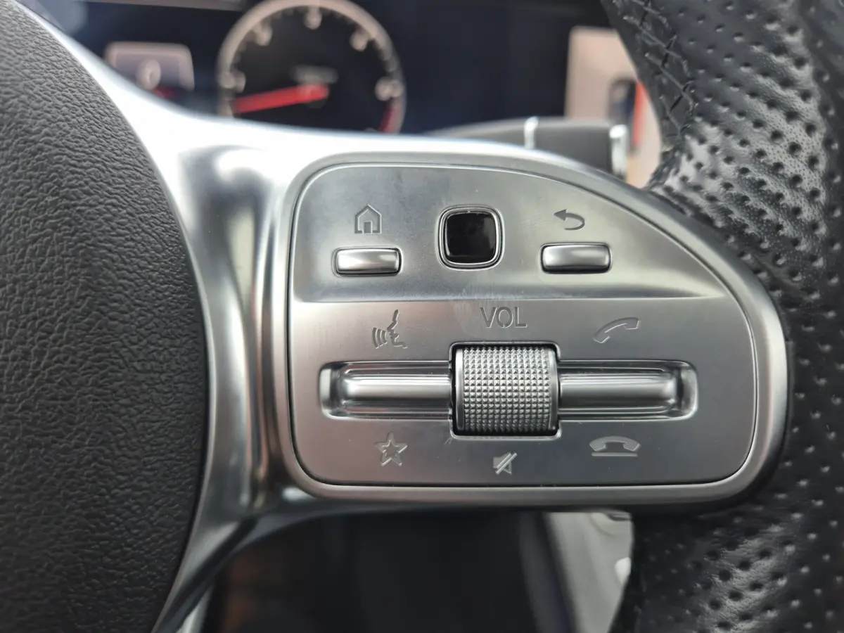 350 d 4MATIC Premium Plus (BTW auto) Burmester / Schuif-kanteldak / Luchtvering. Volle auto.