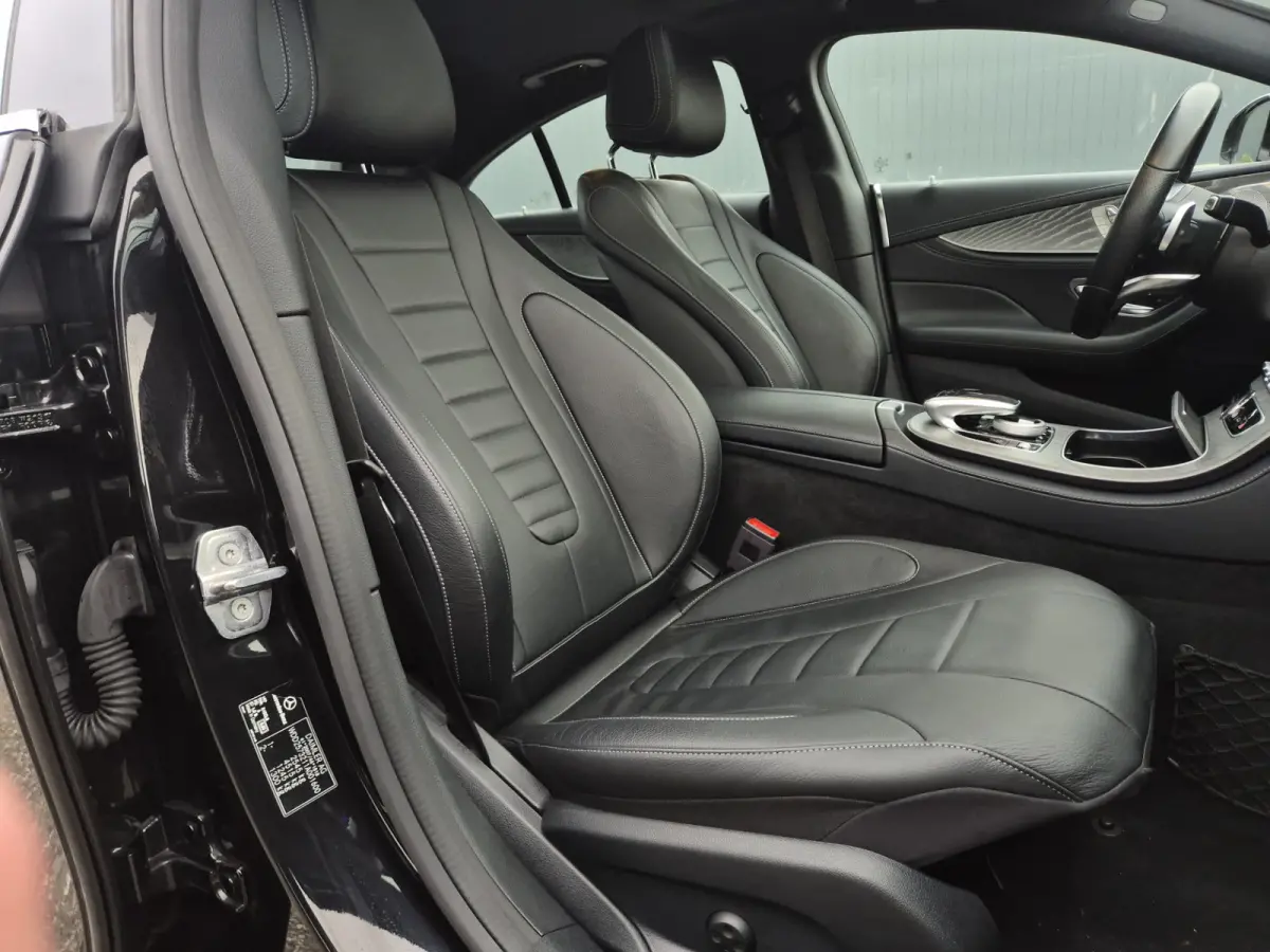 350 d 4MATIC Premium Plus (BTW auto) Burmester / Schuif-kanteldak / Luchtvering. Volle auto.