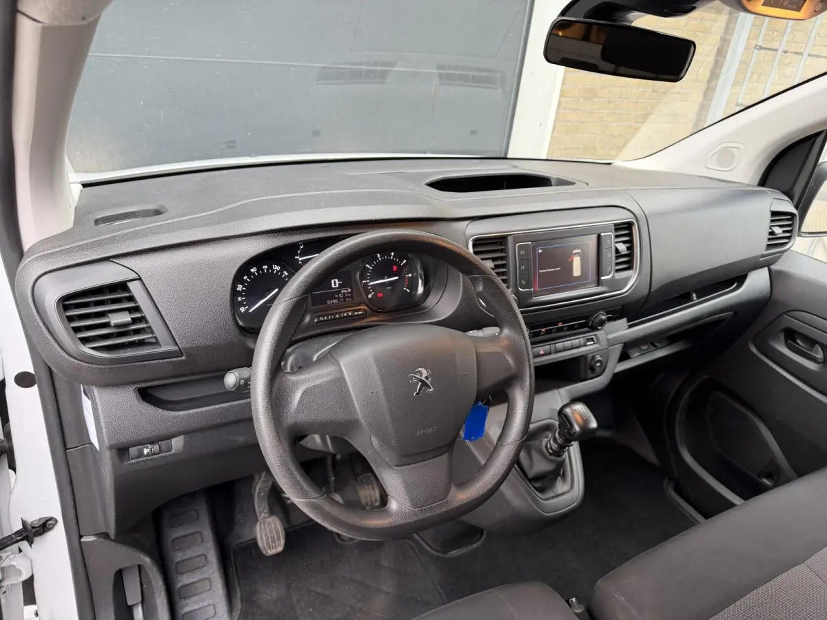 2.0 BlueHDI 145 PK Euro 6S&S L2 Navigatiesysteem/CarPlay/trekhaak/cruise control