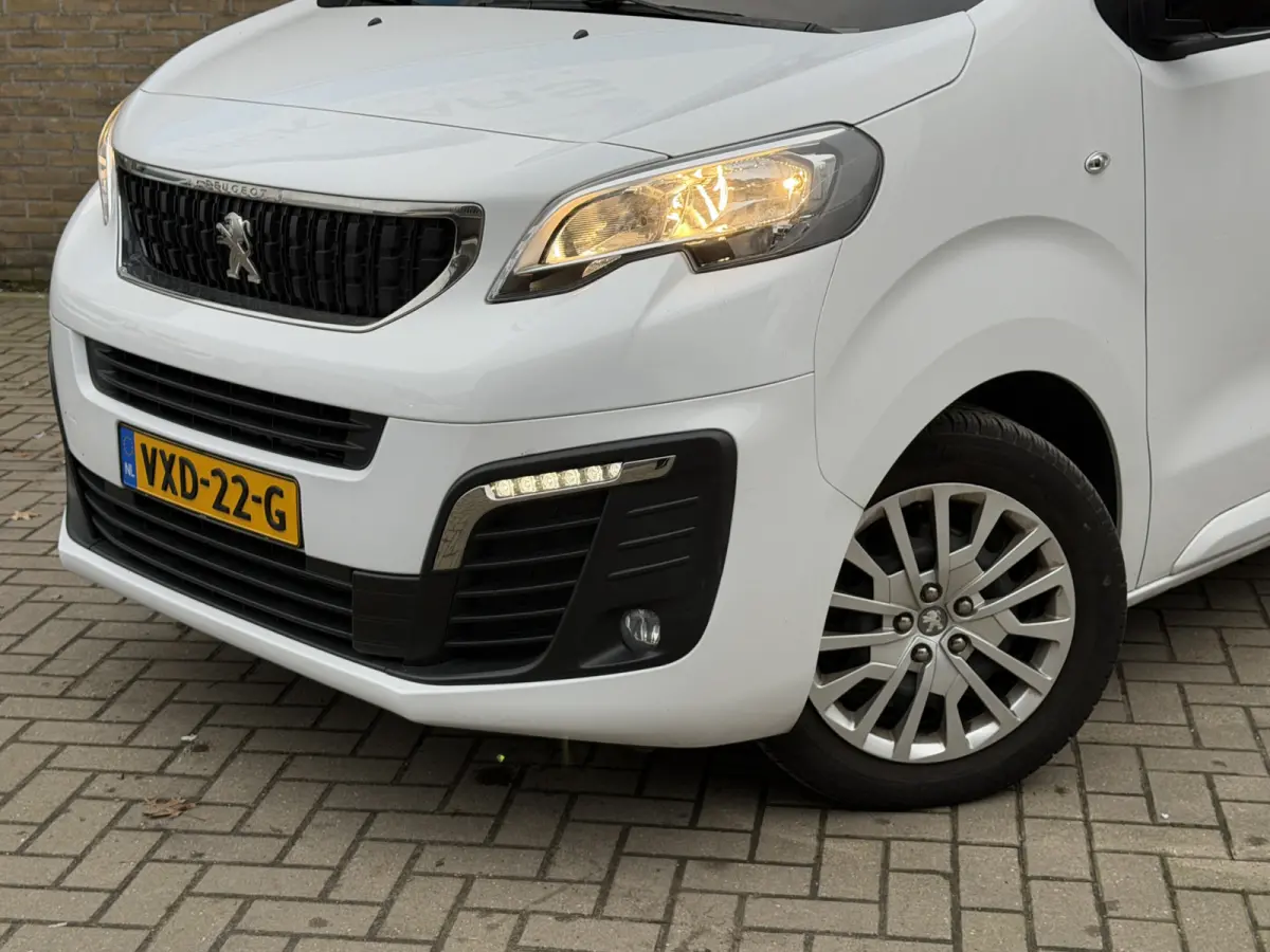 2.0 BlueHDI 145 PK Euro 6 S&S L2 Navigatie/CarPlay/cruise control/camera