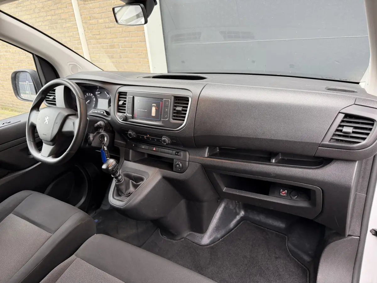2.0 BlueHDI 145 PK Euro 6 S&S L2 Navigatie/CarPlay/cruise control/camera