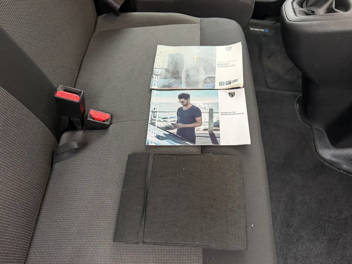 2.0 BlueHDI 145 PK Euro 6 S&S L2 Navigatie/CarPlay/cruise control/camera