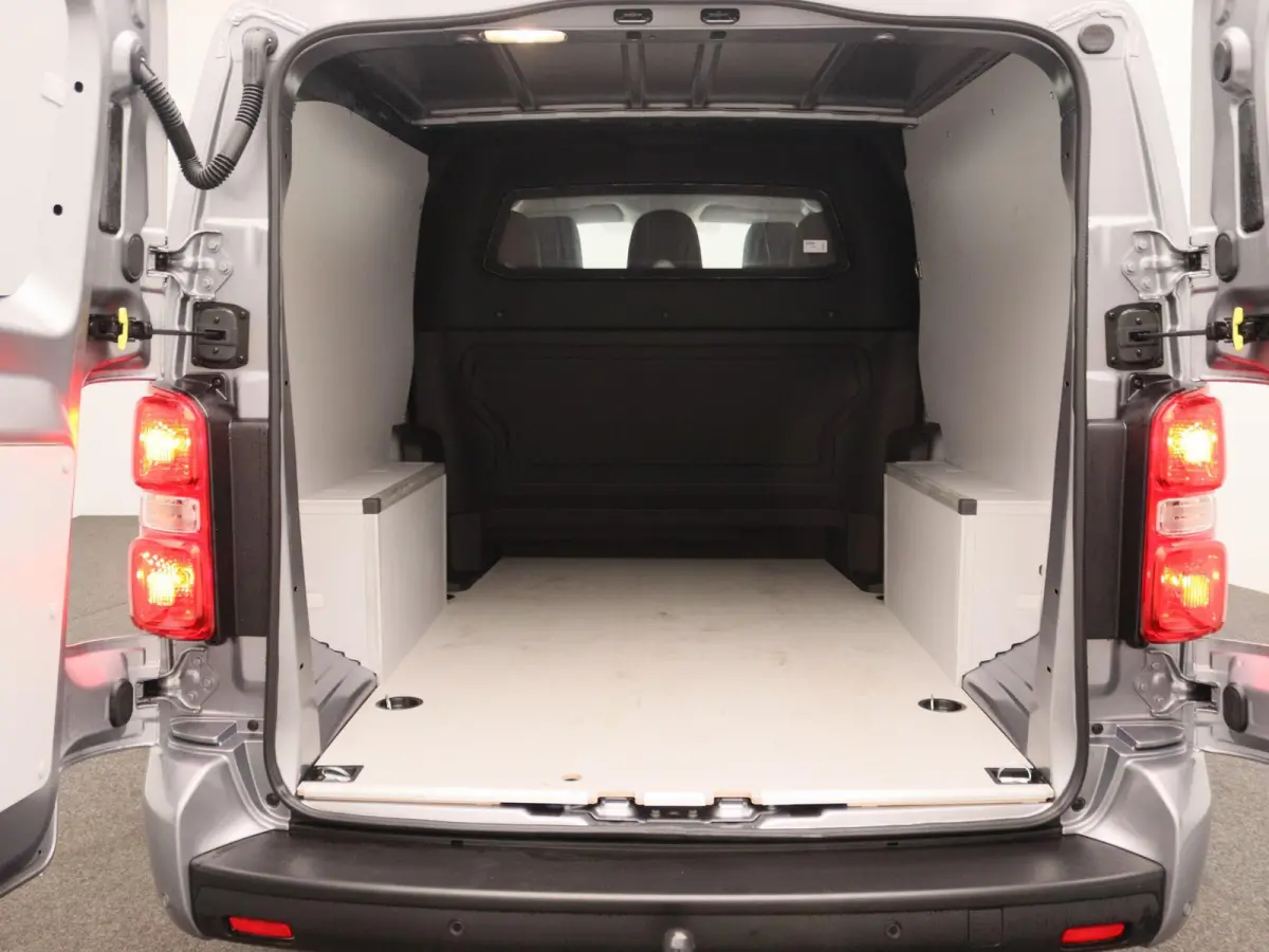2.0 Diesel 180 S&S L3 DC | Lederen Bekleding | Trekhaak | Dubbele Cabine