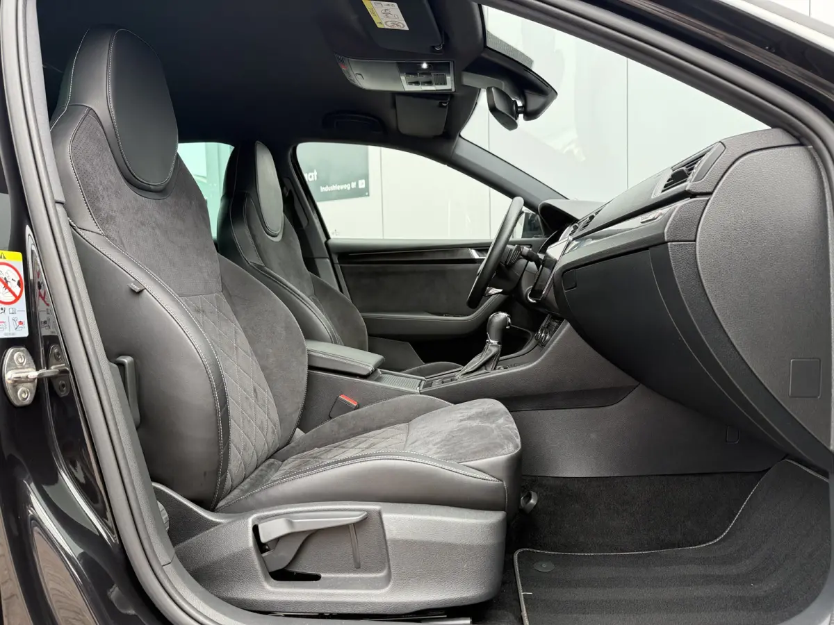 1.4 TSI iV 218pk Sportline Business