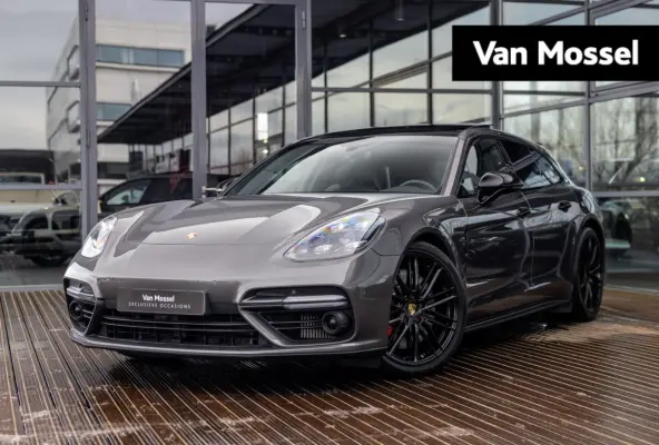 4.0 Turbo | VIERWIELBESTURING | SFEERVERLICHTING | SOFTCLOSE | TV SCHERMEN ACHTER | PASM LUCHTVERING | SPORTUITLAATSYSTEEM | 21 INCH 911 TURBO DESIGN | AGAATGRIJS | PANORAMA/SCHUIF-KANTELDAK