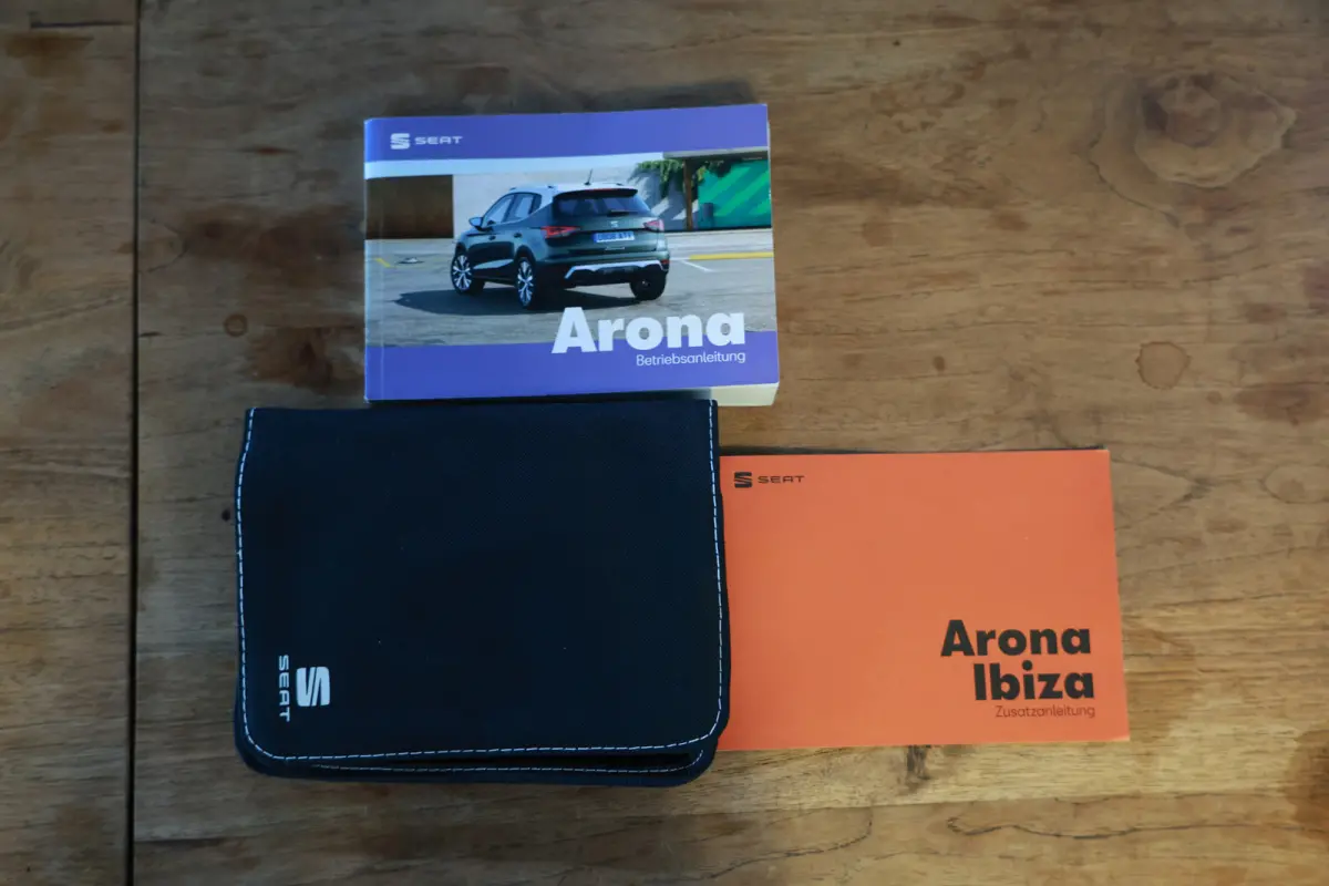 1.0 TSI Style FR X uitv. CARPLAY PDC NAVI CLIMA STOELVW "23