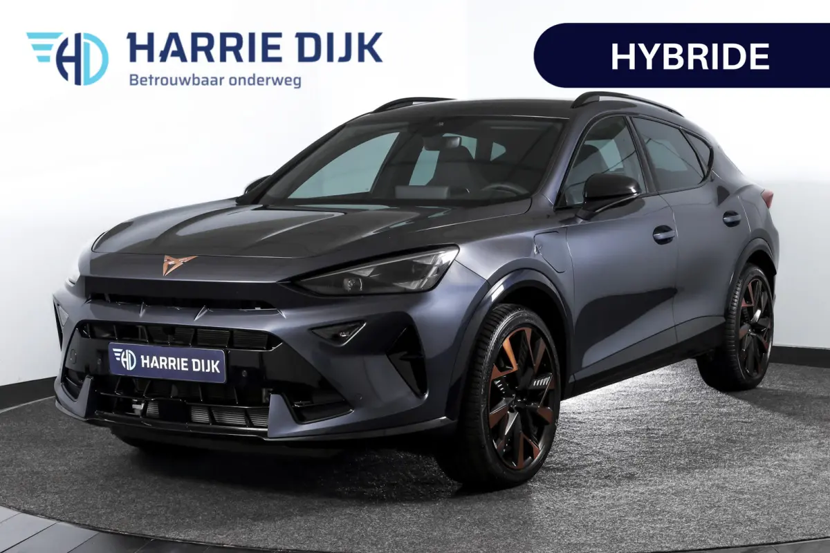 1.5 TSI e-Hybrid 272 PK VZ Performance | Dig. Cockpit | Adapt. Cruise | Stoel-+Stuurverw. | PDC | Camera | NAV + App. Connect | ECC | Sennheiser | Elek. Klep | LM 19" | 6918