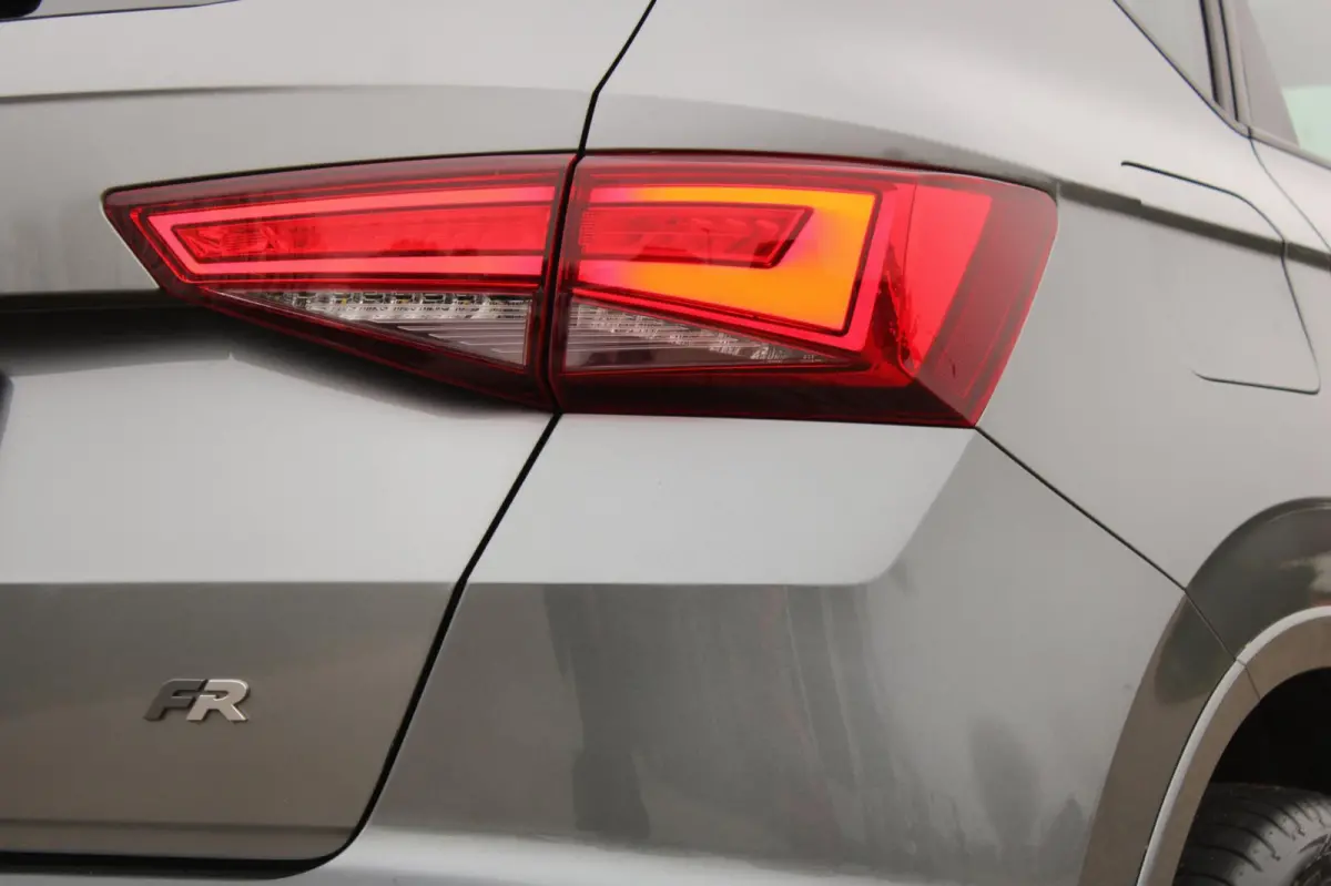 1.5 TSI FR BusinessIntense Automaat Panodak Trekhaak