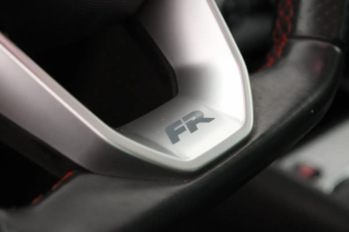 1.5 TSI FR BusinessIntense Automaat Panodak Trekhaak