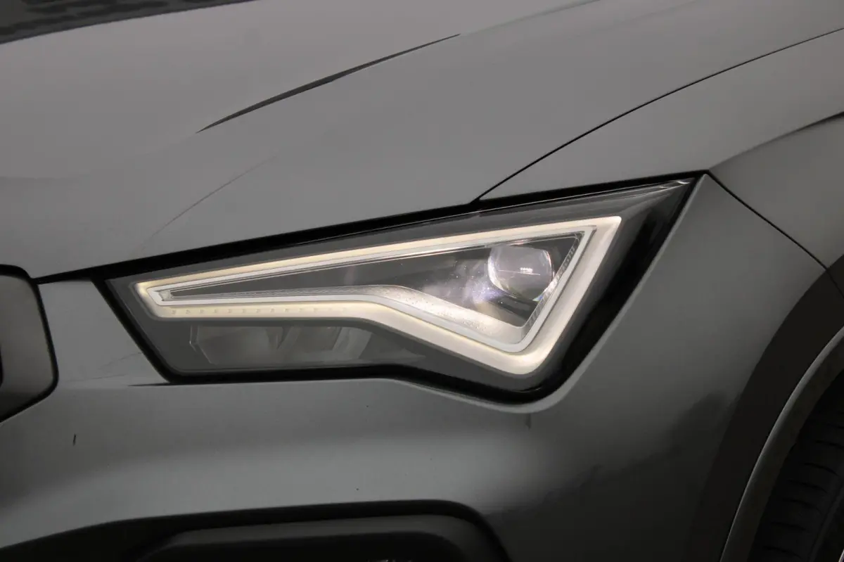 1.5 TSI FR BusinessIntense Automaat Panodak Trekhaak