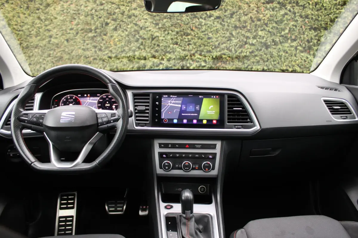 1.5 TSI FR BusinessIntense Automaat Panodak Trekhaak