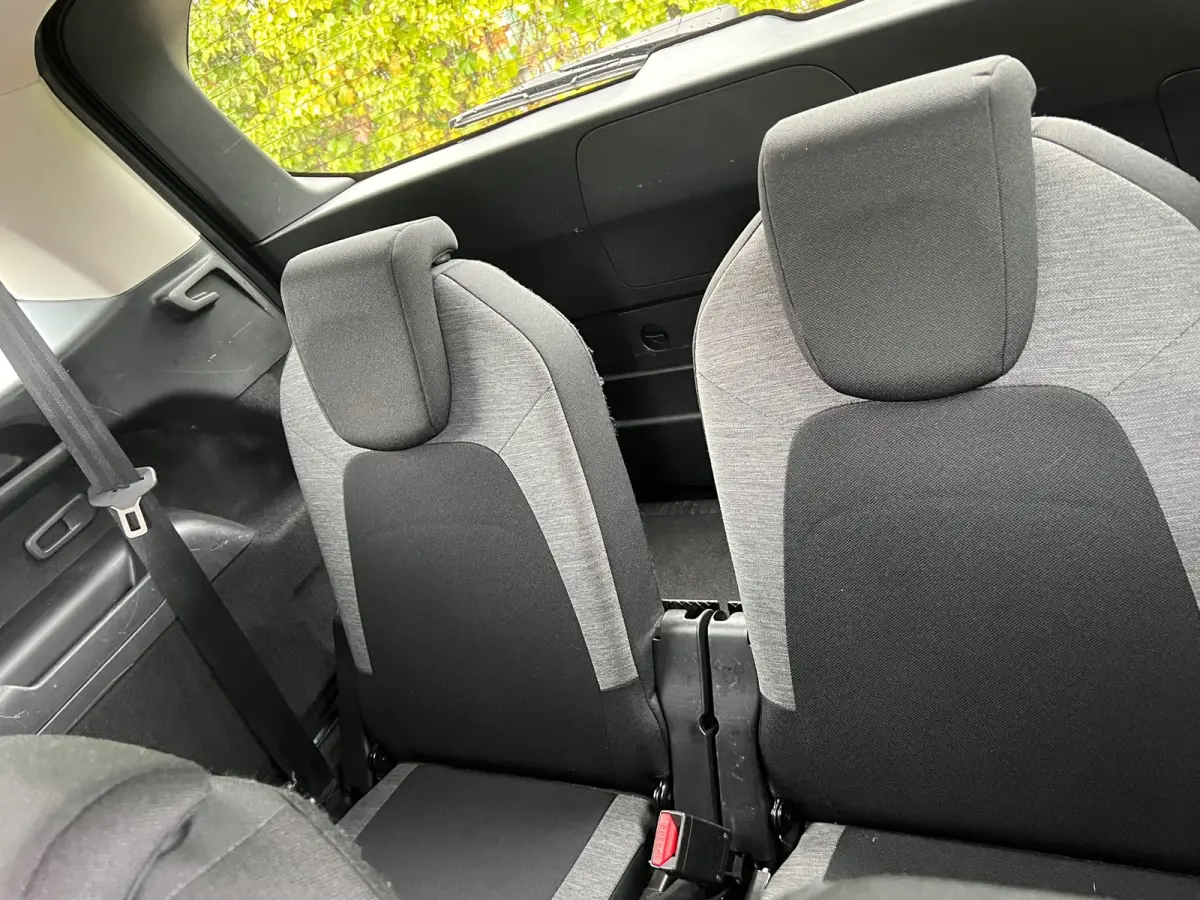 1.2 PureTech Business - Gris Platinium - Carplay/Camera/7 zitter