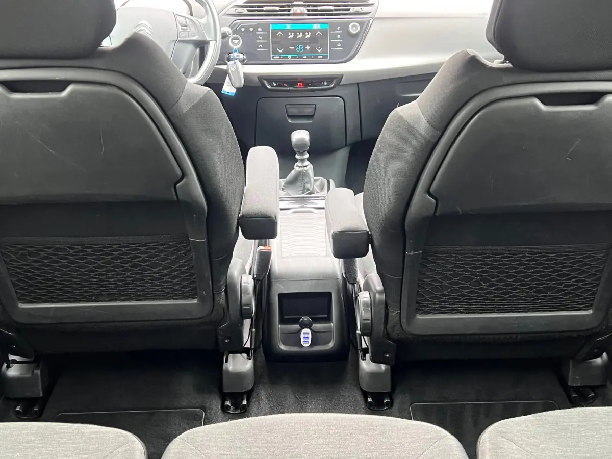 1.2 PureTech Business - Gris Platinium - Carplay/Camera/7 zitter