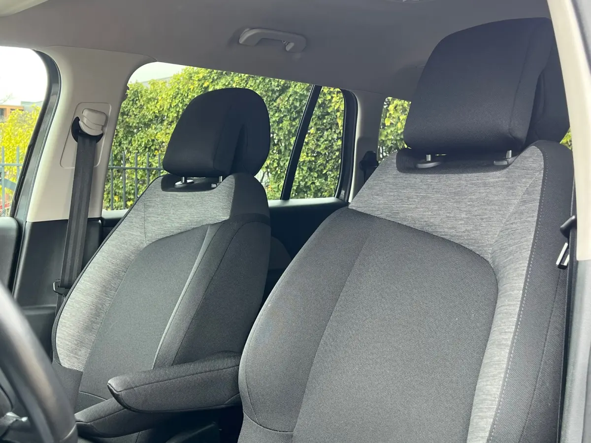 1.2 PureTech Business - Gris Platinium - Carplay/Camera/7 zitter