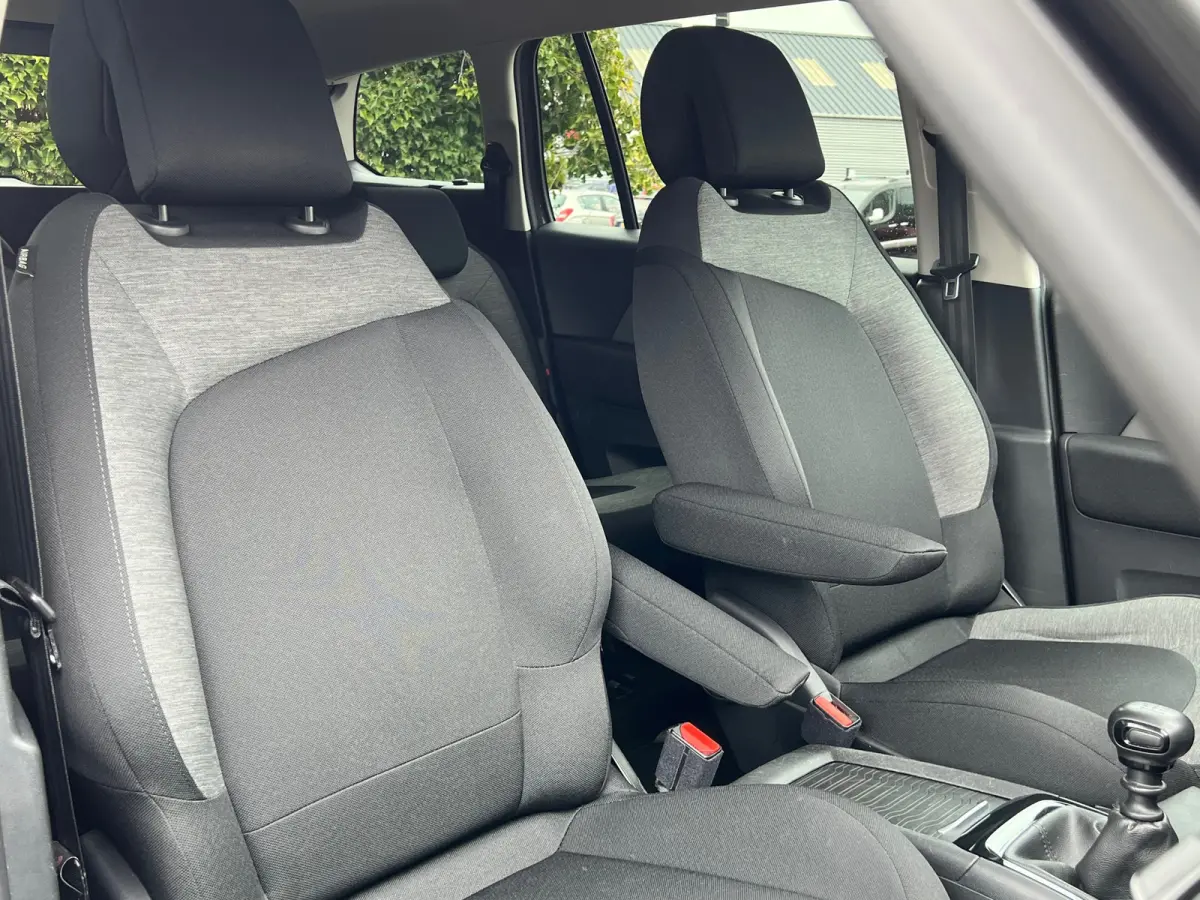 1.2 PureTech Business - Gris Platinium - Carplay/Camera/7 zitter