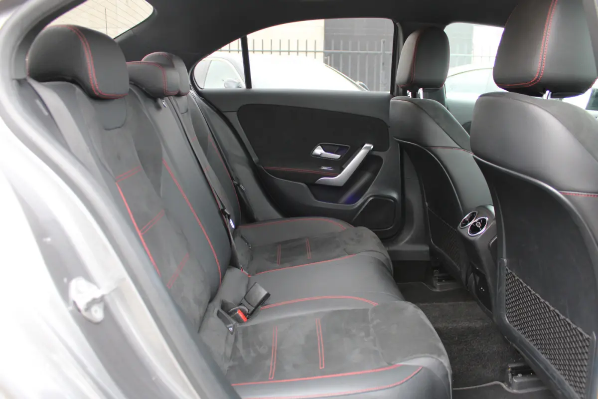 250e AUT8 AMG Limited NIGHT PAKKET SFEER DISTRONIC CARPLAY