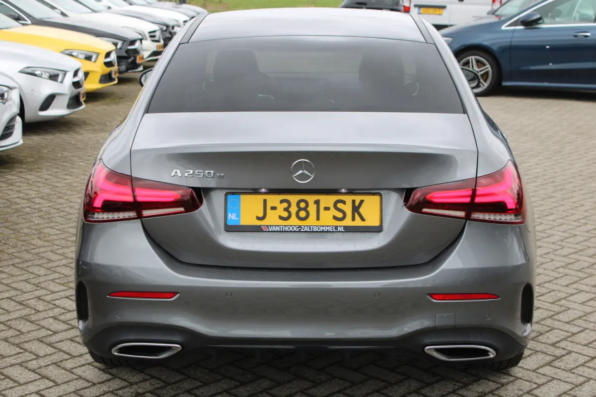 250e AUT8 AMG Limited NIGHT PAKKET SFEER DISTRONIC CARPLAY