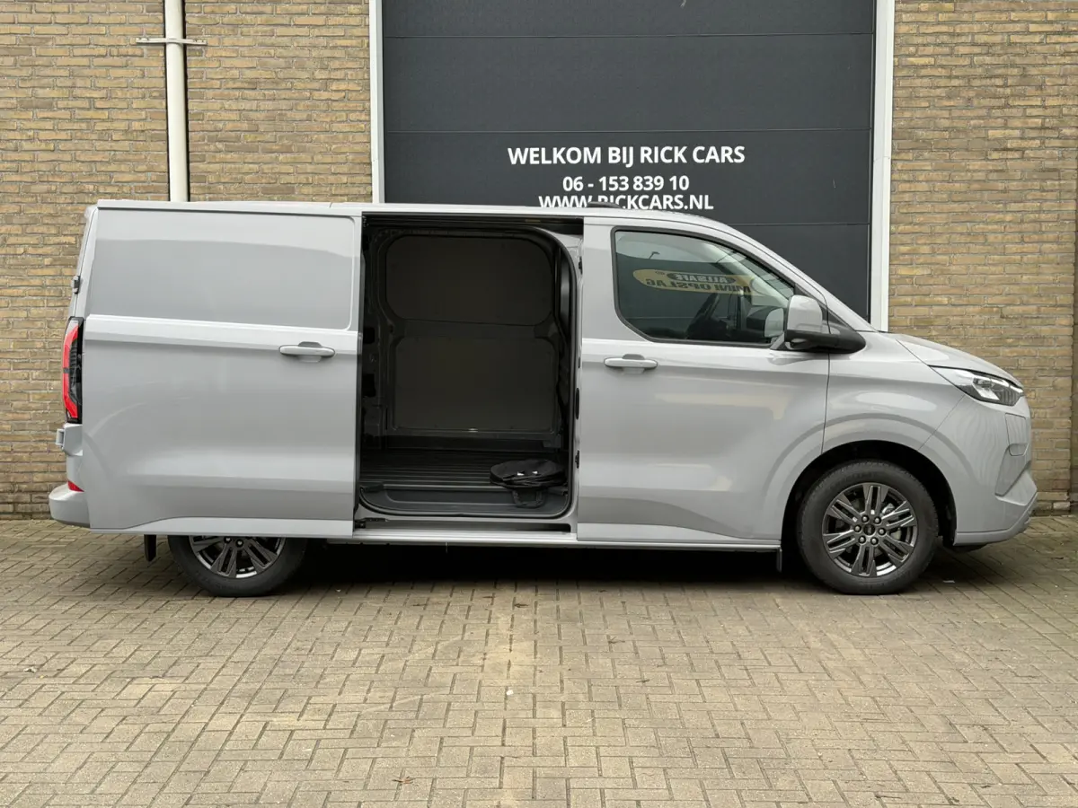 Cust. 320 L1H1 Limited 65 kWh/ 218 PK Direct leverbaar/stoel&stuur verwaming/B&O/ Camera