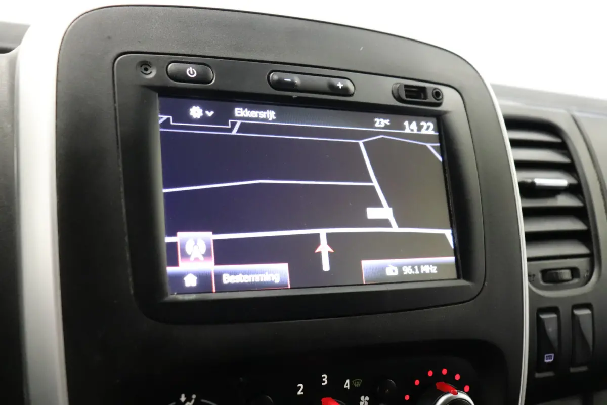 1.6 dCi L2 - EURO 6 - Airco - Navi - Cruise - €15.900,- Excl.