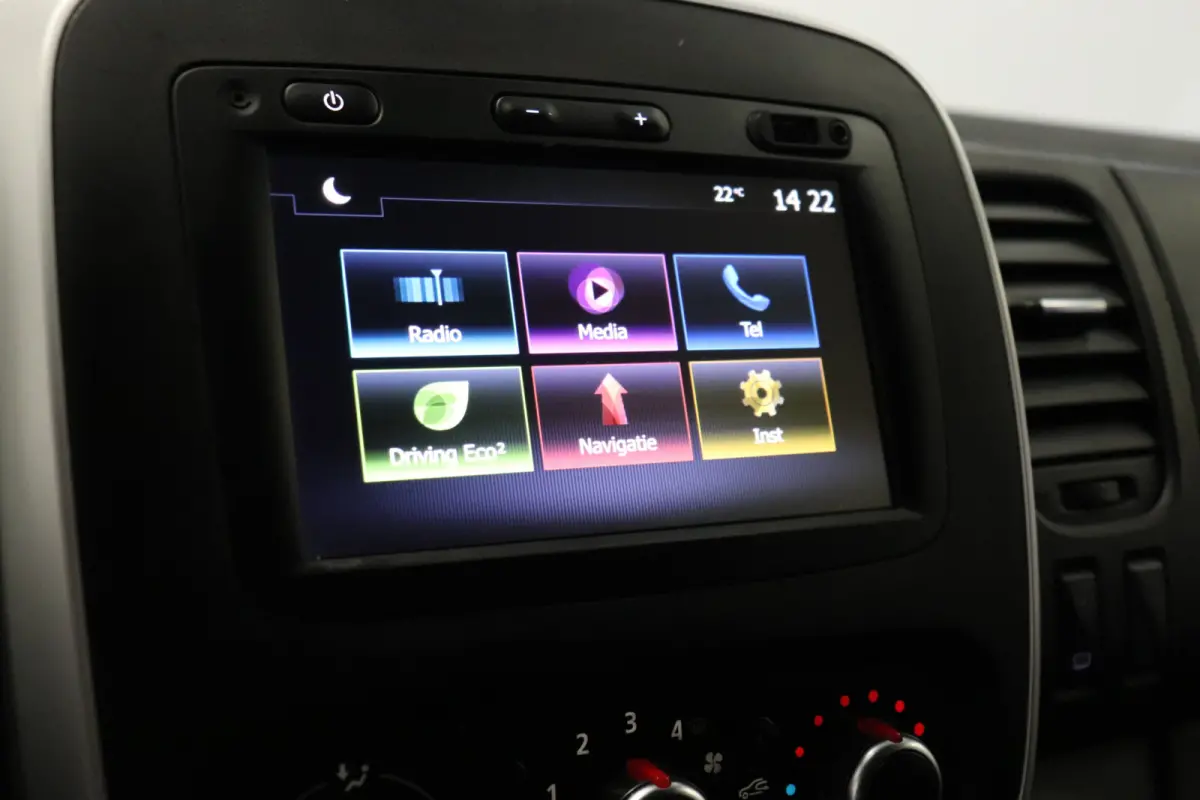 1.6 dCi L2 - EURO 6 - Airco - Navi - Cruise - €15.900,- Excl.